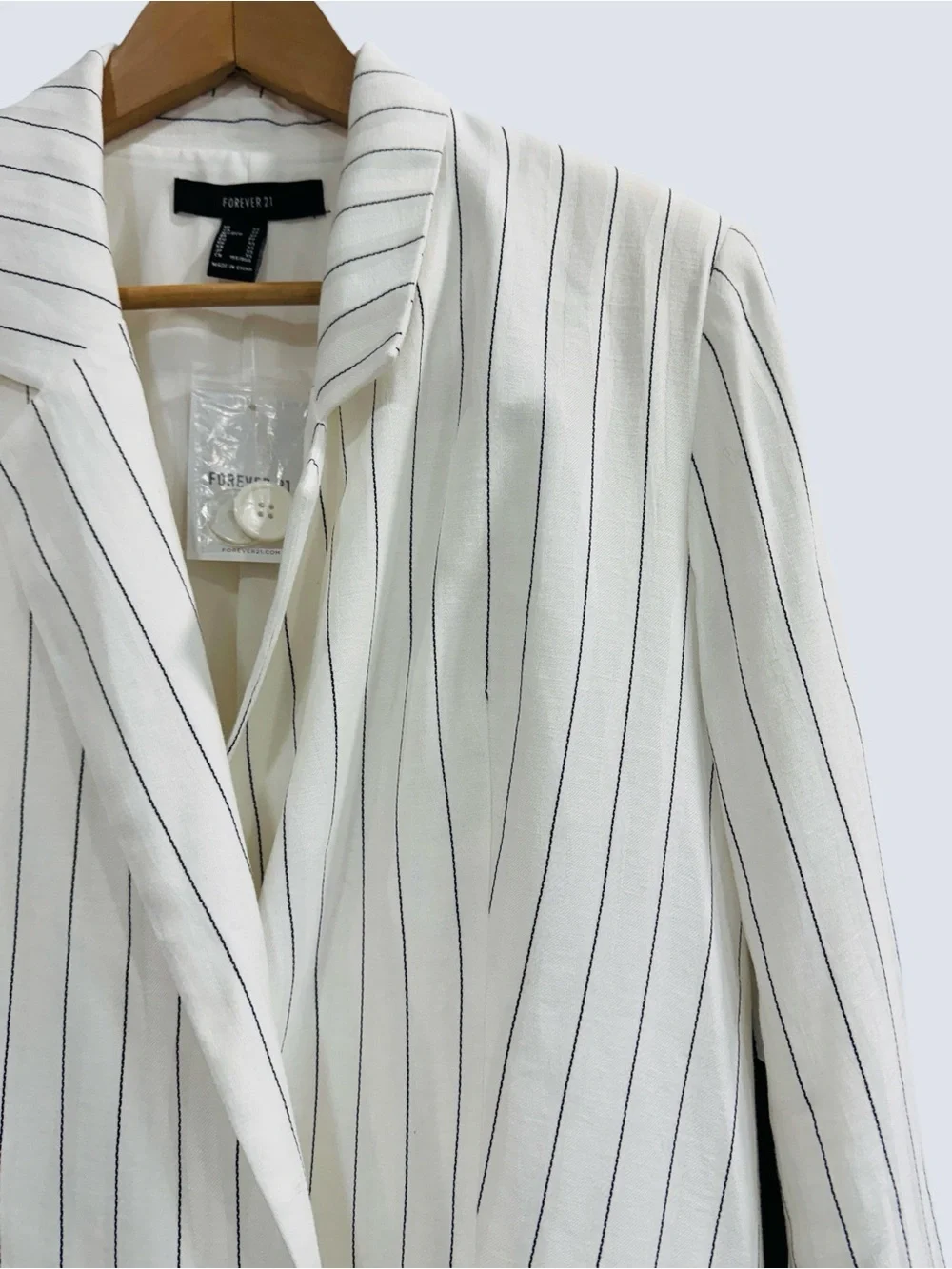 Forever 21 White Pinstripe Double Breasted Blazer Jacket Shawl Collar Size XS